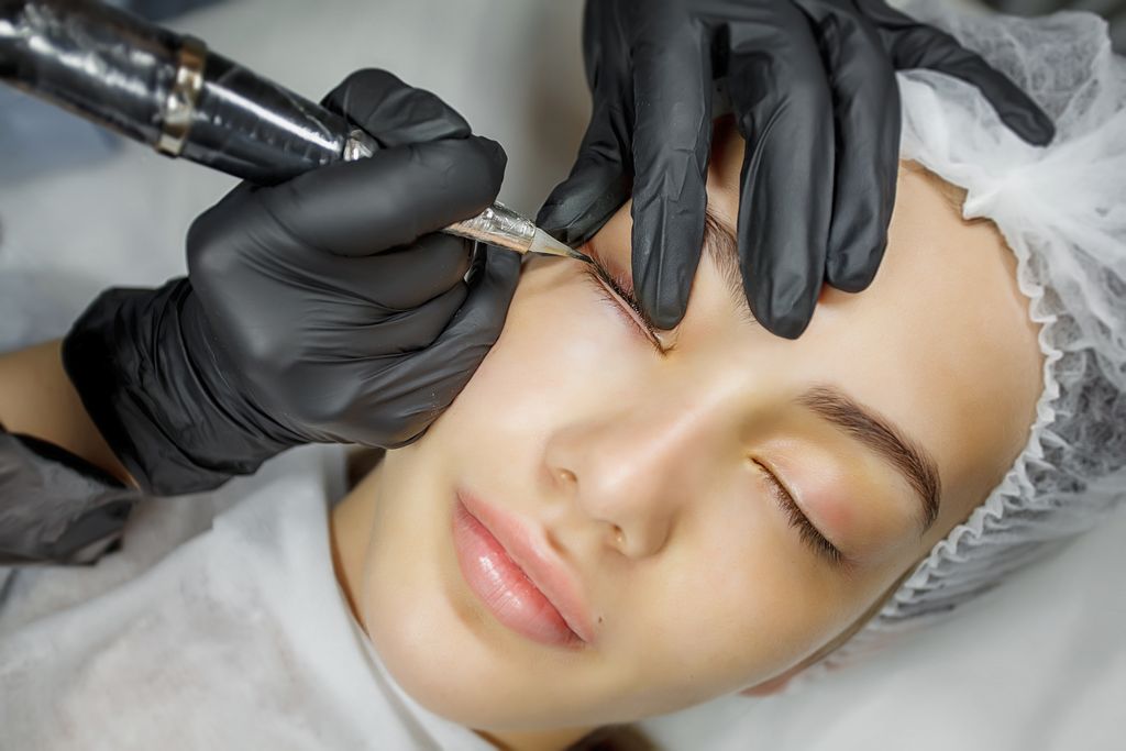 Cosmetic Eyeliner Course Sydney